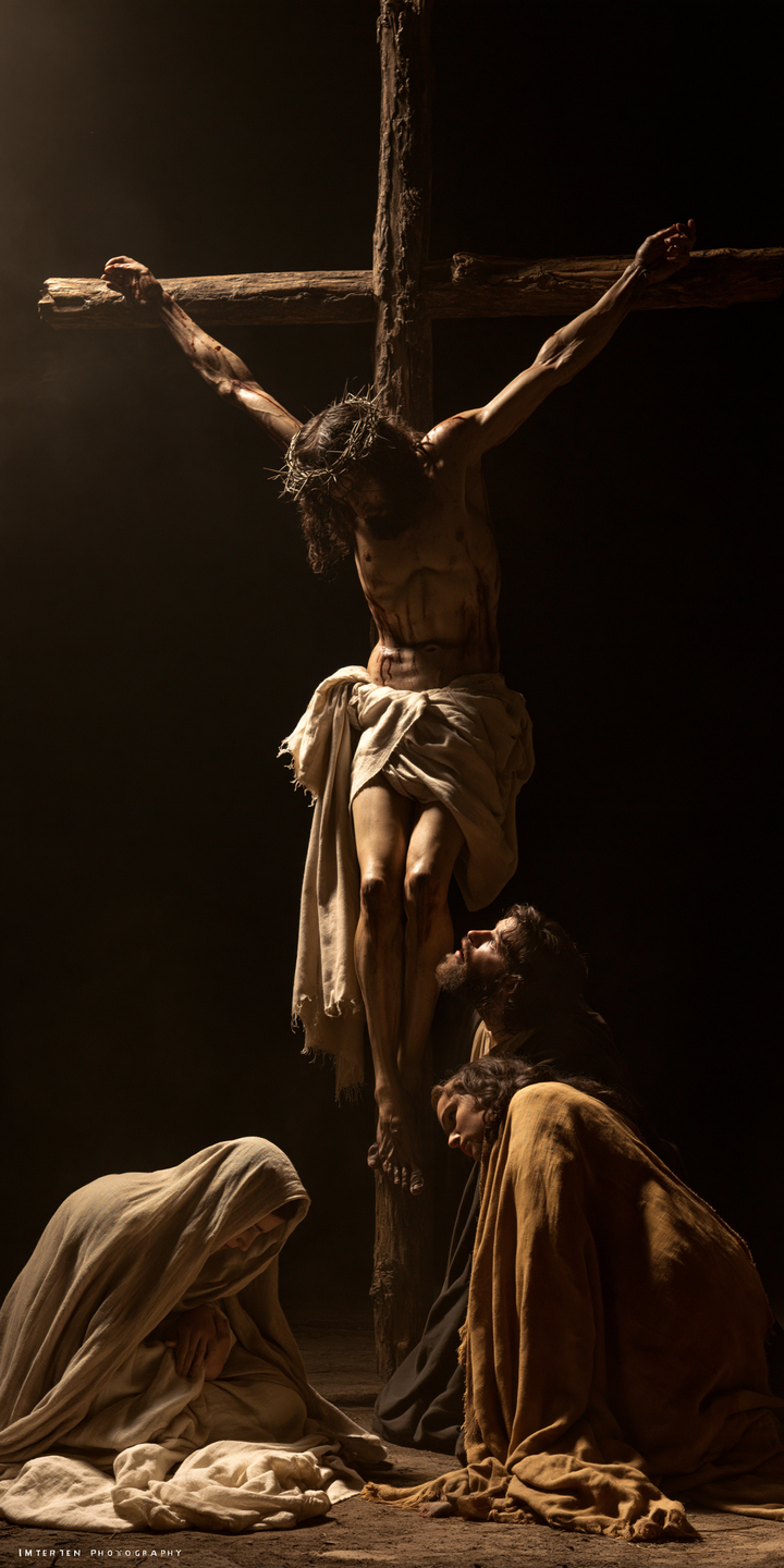 The Crucifixion - Sacred Silence · Portrait n° 1